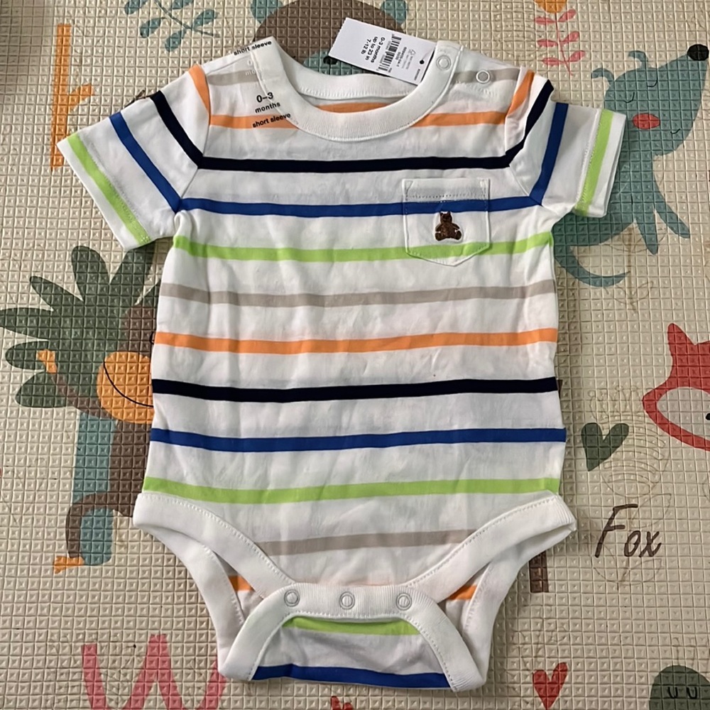 NWT! GAP 0-3 M onesie